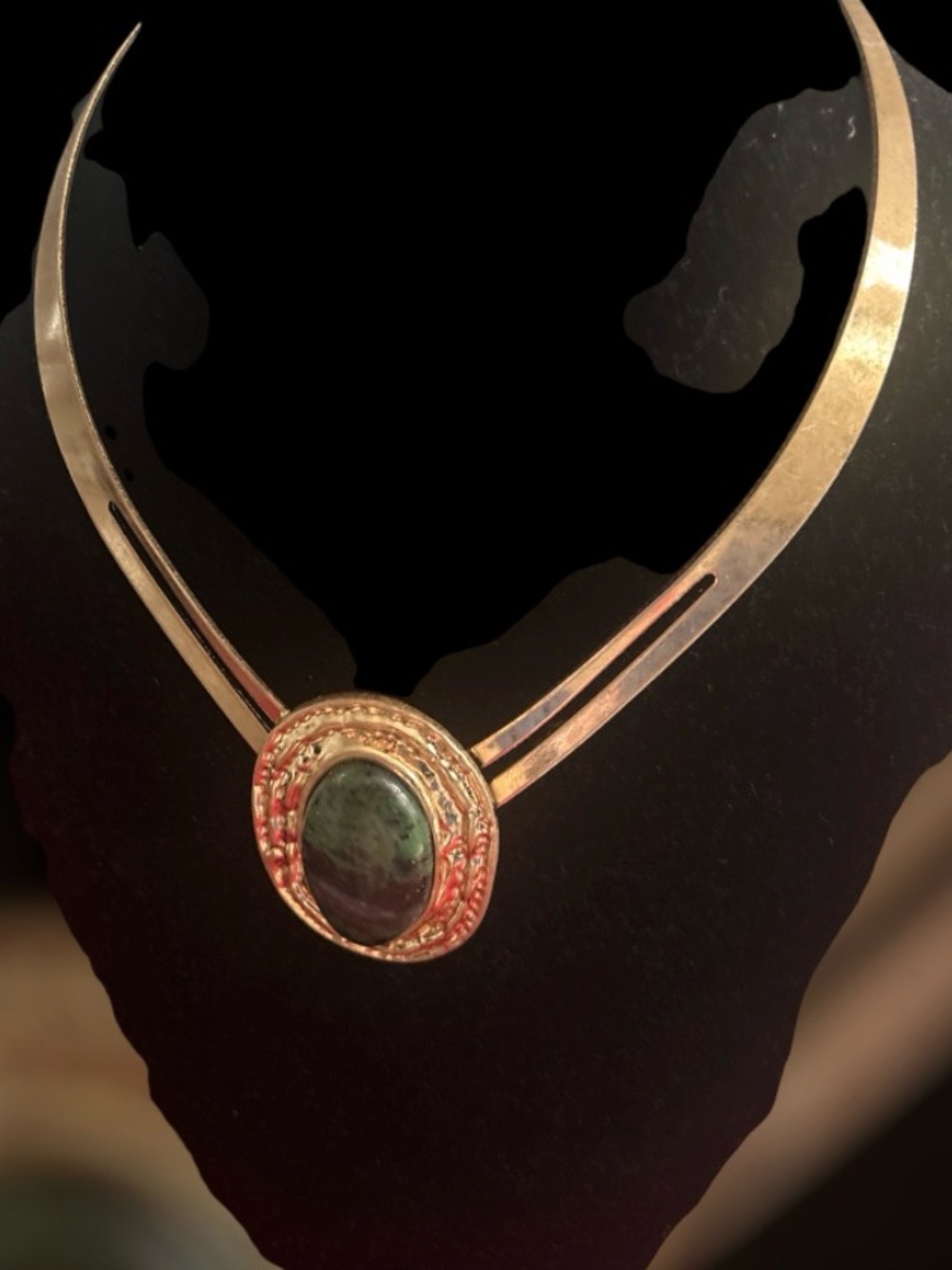 Gold-Tone Collar Necklace with Green Stone Center